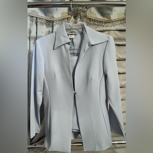 Blue stretch suit size 9/10 Three Piece Ice Blue Interview - Picture 1 of 2